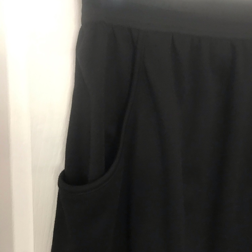 Mini skirt - Picture 2 of 3